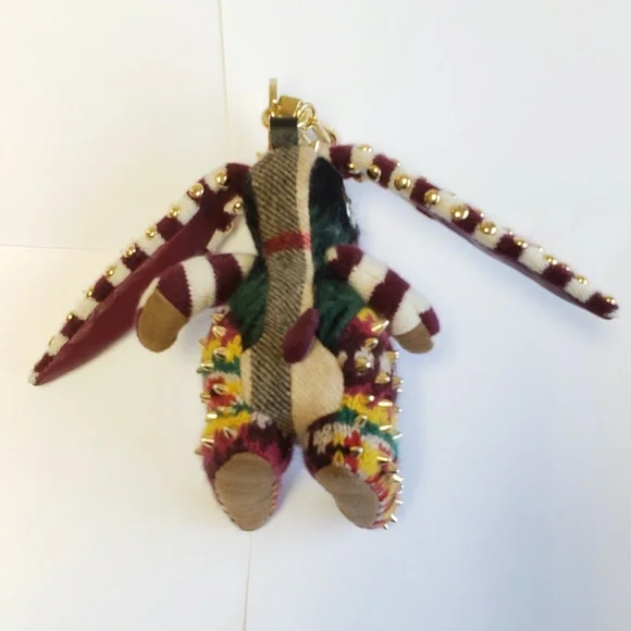 Authentic! Burberry Key Vera the Hare Ring Charm Bunny Rabbit Burberry Keychain - Picture 9 of 14